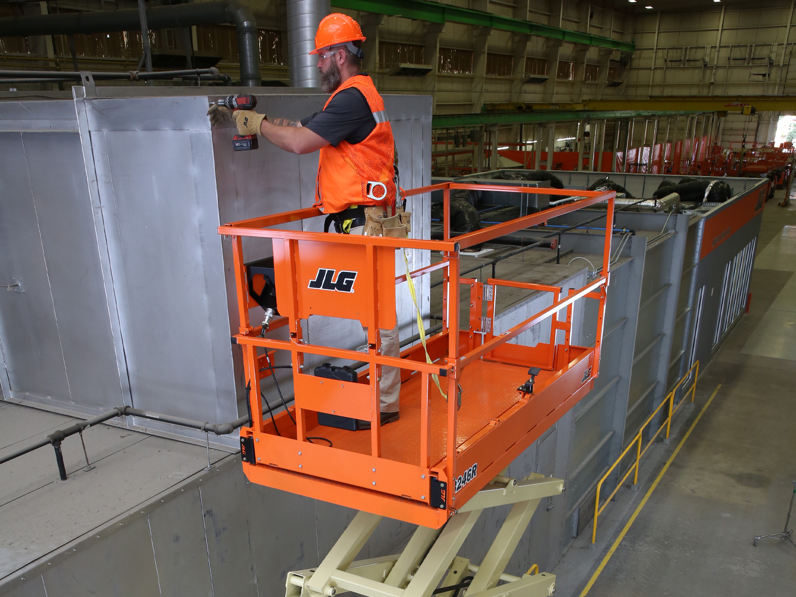 JLG R3246 Electric Scissor Lift – 11.8m Max Working Height - Image 2