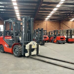 HELI CPCD35-Q13K2 – 3.5T Diesel Forklift 3 Stage 4.7m Mast