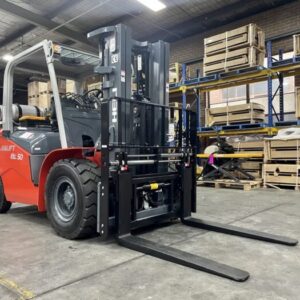 HELI CPCD50-M4G3 – 5.0T Diesel Forklift 3 Stage 4.5m Mast